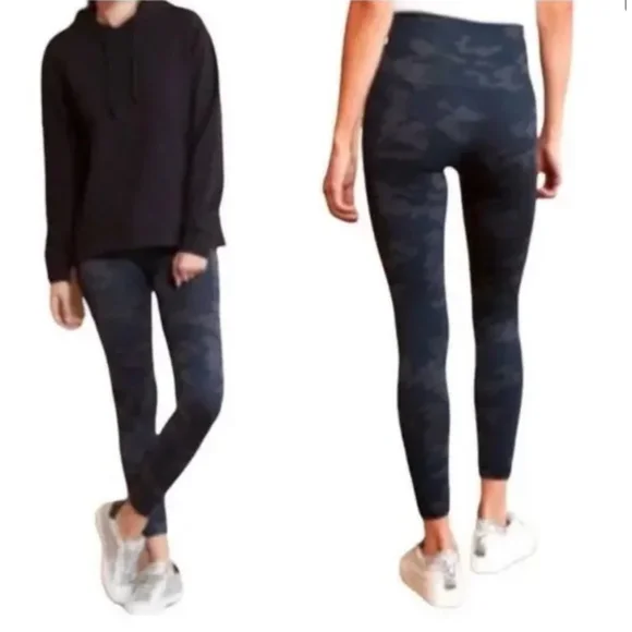 Bagatelle women's gray camouflage M - Picture 1 of 8